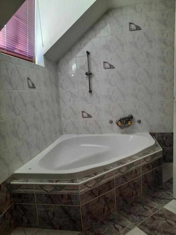 Rooms Cehovin Postojna Exterior foto